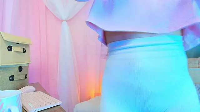 lizzy kane online show from March 5, 8:16 pm