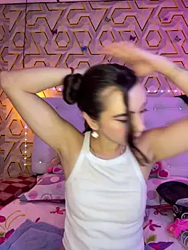 MelanyyJhonson15 online show from March 13, 3:24 am