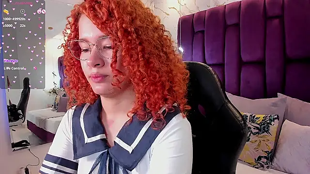 Snapshot of avrilwaynee chatting on November 19, 12:27 pm avrilwaynee online show from November 19, 12:27 pm