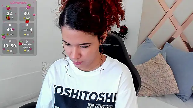 Snapshot of avrilwaynee chatting on March 2, 11:50 am avrilwaynee online show from March 2, 11:50 am