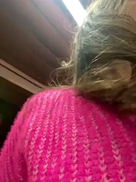 Snapshot of miatate chatting on February 6, 2:49 am miatate online show from February 6, 2:49 am