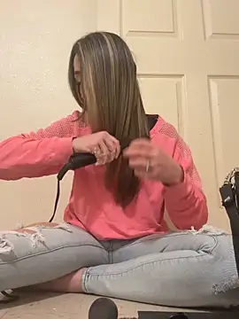 Snapshot of miatate chatting on March 1, 5:53 am miatate online show from March 1, 5:53 am