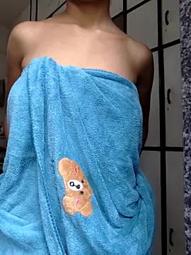 sexy lelina online show from April 4, 7:06 am