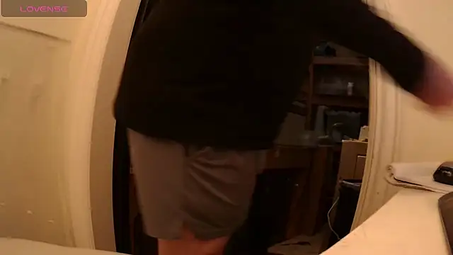 Snapshot of NaZtySar4h chatting on December 15, 11:09 pm NaZtySar4h online show from December 15, 11:09 pm