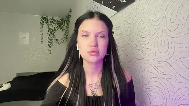 JuliaElse online show from November 15, 10:45 am