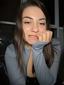 Snapshot of Lovynna chatting on May 23, 8:46 pm Lovynna online show from May 23, 8:46 pm