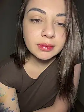 Snapshot of Lovynna chatting on May 29, 9:57 pm Lovynna online show from May 29, 9:57 pm
