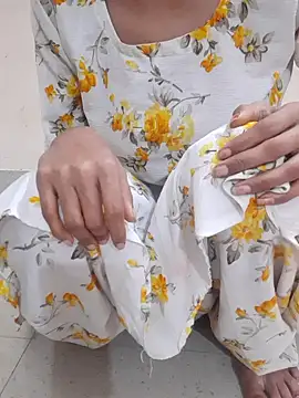 Asha devi90 online show from February 13, 4:36 pm