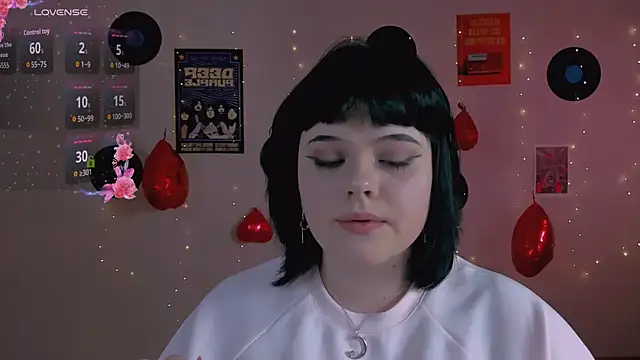 lika pop online show from February 17, 8:15 pm