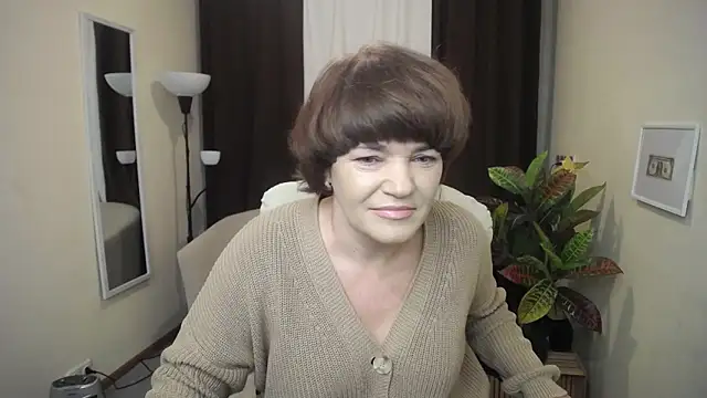 Snapshot of NelyGratitu chatting on November 16, 7:03 am NelyGratitu online show from November 16, 7:03 am