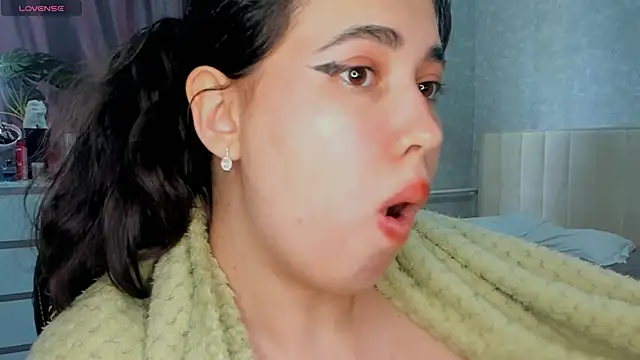 Snapshot of Diara_1an chatting on April 28, 4:39 am Diara 1an online show from April 28, 4:39 am