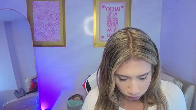 Evy Luxx v online show from March 17, 3:33 am