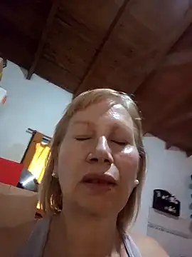 SexyMilf1211 online show from March 30, 3:13 pm