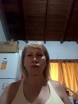 Snapshot of SexyMilf1211 chatting on April 20, 4:21 pm SexyMilf1211 online show from April 20, 4:21 pm