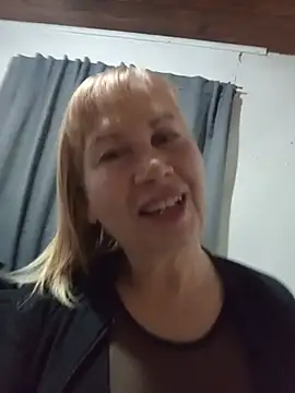 Snapshot of SexyMilf1211 chatting on July 10, 11:46 am SexyMilf1211 online show from July 10, 11:46 am