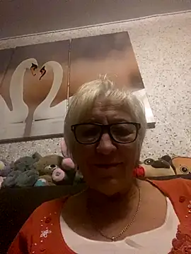 EvaaaSky online show from November 14, 3:33 pm