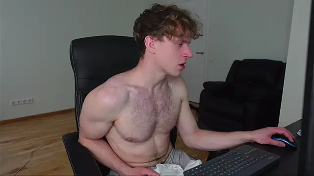 Snapshot of Charles_Dreams chatting on June 17, 3:57 pm Charles Dreams online show from June 17, 3:57 pm
