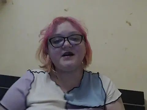 Snapshot of Aneris1718 chatting on November 29, 3:15 pm Aneris1718 online show from November 29, 3:15 pm