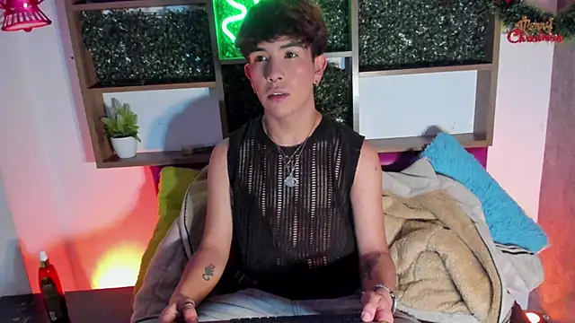 Angeldust19 online show from November 20, 3:39 am