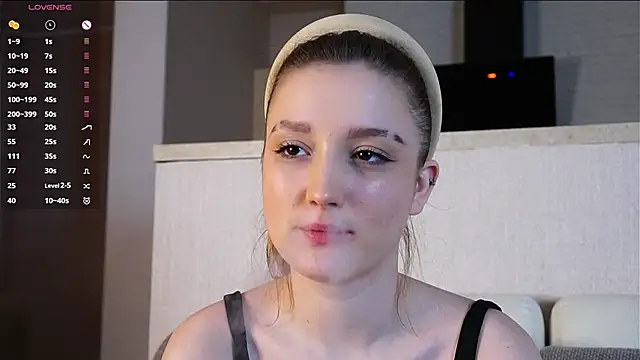 AmelieSeductress online show from February 12, 4:35 pm