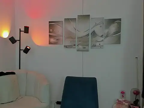 Snapshot of haileyflorez_ chatting on February 10, 4:55 pm haileyflorez online show from February 10, 4:55 pm