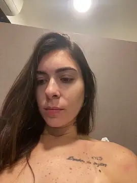 fer-nanda online show from April 11, 12:15 am