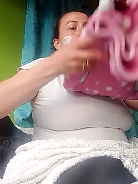 Rouse hot  online show from December 17, 8:26 pm