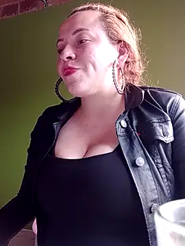 Rouse hot  online show from February 15, 9:00 pm