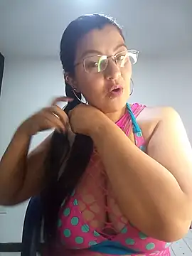 Snapshot of CelesteAlvarez1989 chatting on May 24, 2:05 am CelesteAlvarez1989 online show from May 24, 2:05 am