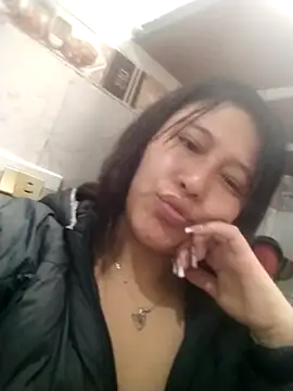 Snapshot of Kitty_25x chatting on November 15, 1:07 pm Kitty 25x online show from November 15, 1:07 pm