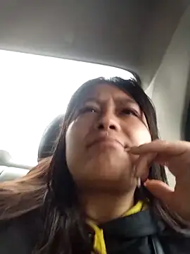 Snapshot of Kitty_25x chatting on November 19, 1:33 pm Kitty 25x online show from November 19, 1:33 pm