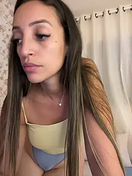 BelleRune online show from February 3, 6:02 pm