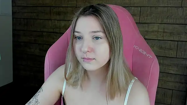 TinnaBurton online show from March 29, 4:29 pm