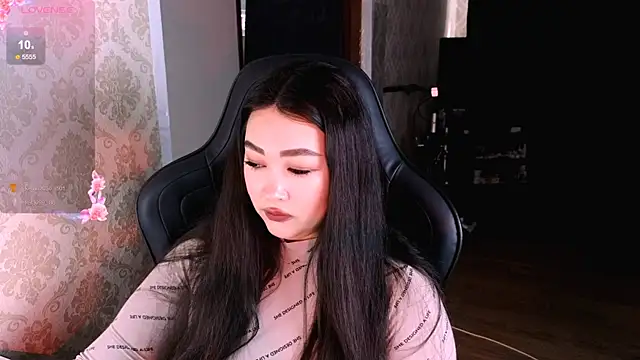 Emma Uilson online show from March 8, 2:37 am