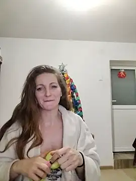 Snapshot of CrazyMaya39 chatting on January 8, 9:17 pm CrazyMaya39 online show from January 8, 9:17 pm