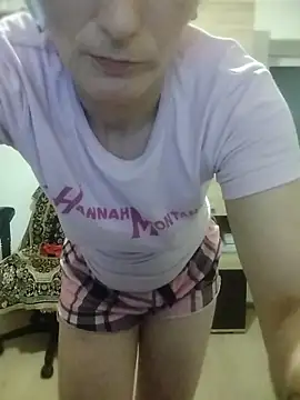 Snapshot of CrazyMaya39 chatting on June 10, 8:52 pm CrazyMaya39 online show from June 10, 8:52 pm
