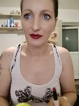 Snapshot of CrazyMaya39 chatting on June 14, 12:19 am CrazyMaya39 online show from June 14, 12:19 am