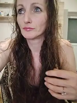 Snapshot of CrazyMaya39 chatting on June 16, 10:56 pm CrazyMaya39 online show from June 16, 10:56 pm