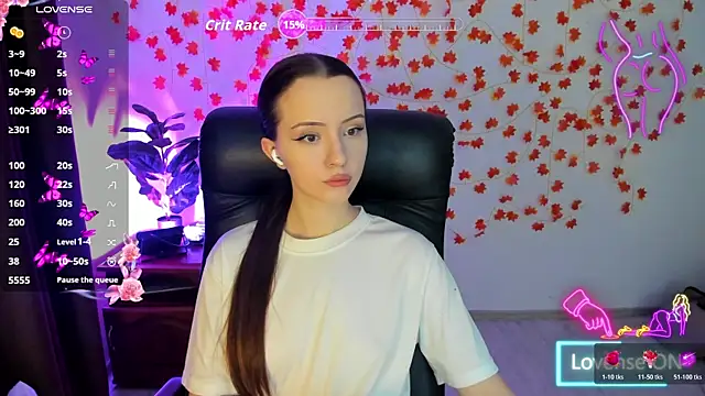 BellaVelure6767 online show from December 19, 11:45 pm