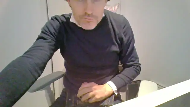 Brandonn1989amateur online show from December 4, 3:10 pm