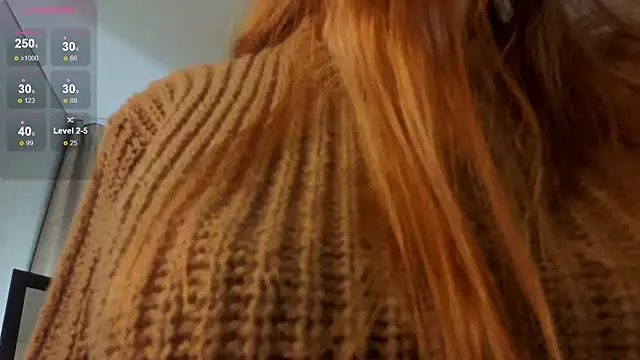 Snapshot of AdritVance chatting on December 17, 10:54 am AdritVance online show from December 17, 10:54 am