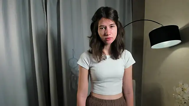 MarilynMun online show from November 26, 2:23 am