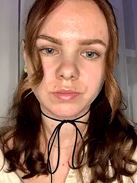 Snapshot of Alishiass399 chatting on November 15, 7:32 pm Alishiass399 online show from November 15, 7:32 pm