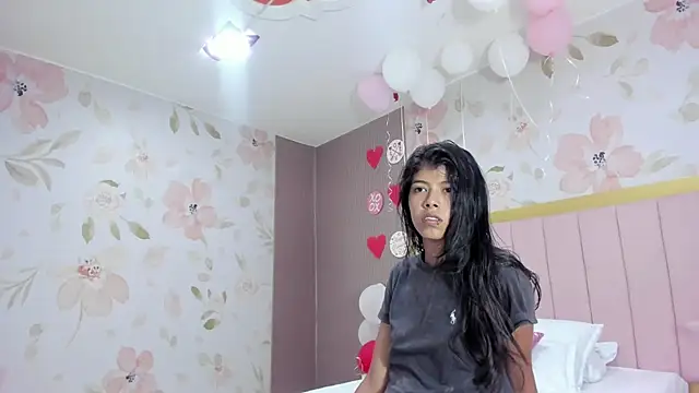 Snapshot of arietta_skinny chatting on March 2, 12:12 pm arietta skinny online show from March 2, 12:12 pm