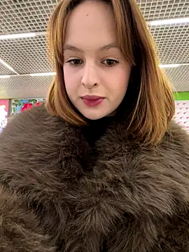 hani obsessed online show from December 16, 10:09 am