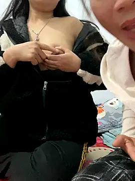 pitty mymi online show from December 1, 8:58 pm