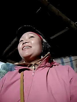 Snapshot of hoami-hot chatting on November 15, 11:10 pm hoami-hot online show from November 15, 11:10 pm