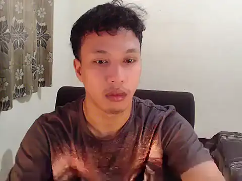 Snapshot of newgys chatting on February 14, 3:14 am newgys online show from February 14, 3:14 am