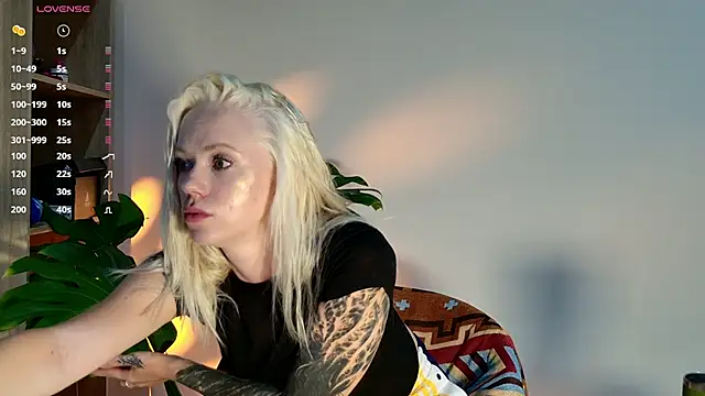 jane-booblegum online show from April 16, 8:53 pm