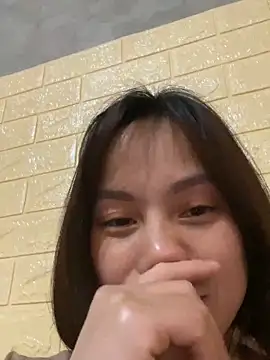 Trangbabylove online show from March 28, 4:01 am